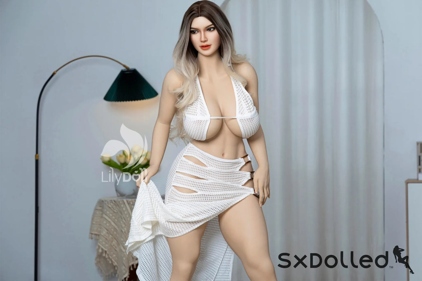 Noa C (K-Cup) (157cm) | Caucasian Huge Breasts Sex Doll | Lily Doll K-Cup / 157cm / Ombre Sex Doll