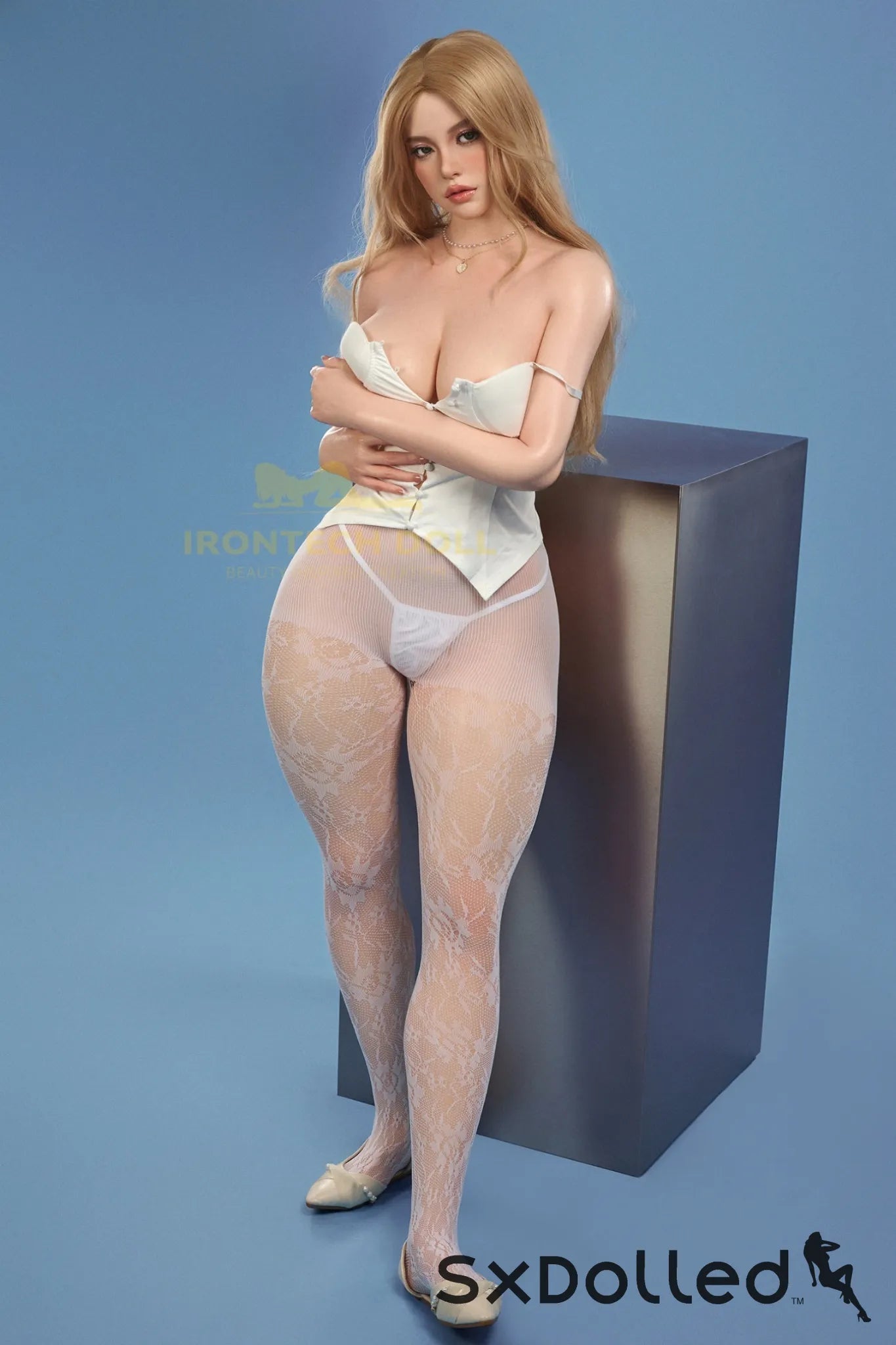 Eileen A (H-Cup) (164cm) | Blonde Thick Curvy Sex Doll | Irontech Doll H-Cup / 164cm / Blonde Sex Doll