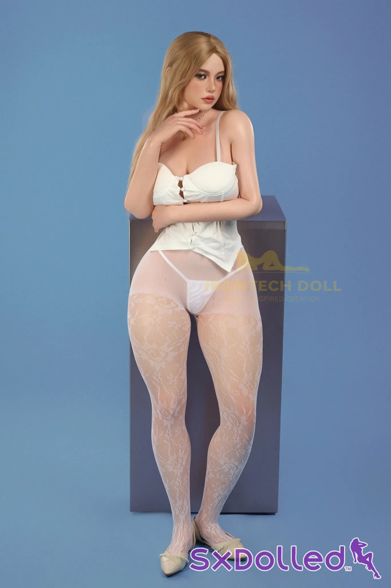 Eileen A (H-Cup) (164cm) | Blonde Thick Curvy Sex Doll | Irontech Doll H-Cup / 164cm / Blonde Sex Doll
