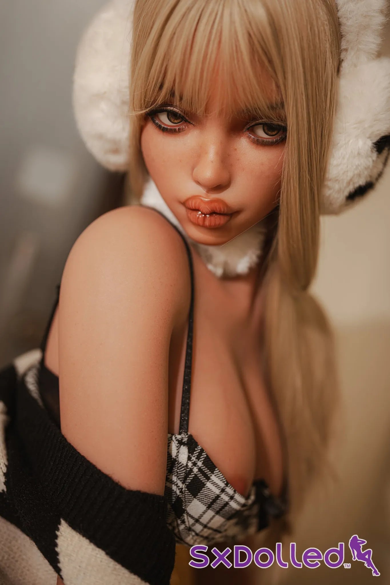 Eshe (C-Cup) (152cm) | Sex Doll | Rosretty Doll | SxDolled.