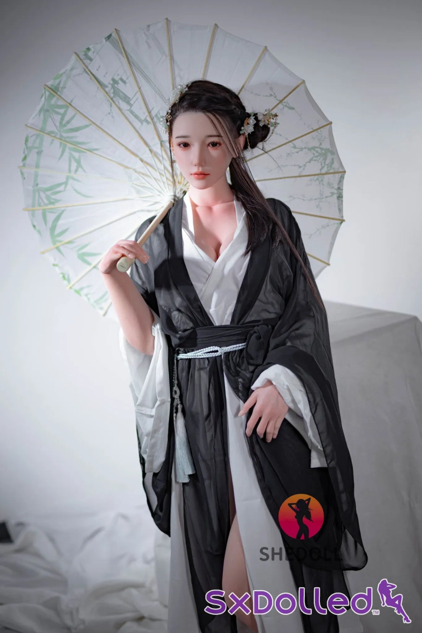 Evelis (E-Cup) (165cm) | Sex Doll E-Cup / 165cm / Brunette Sex Doll