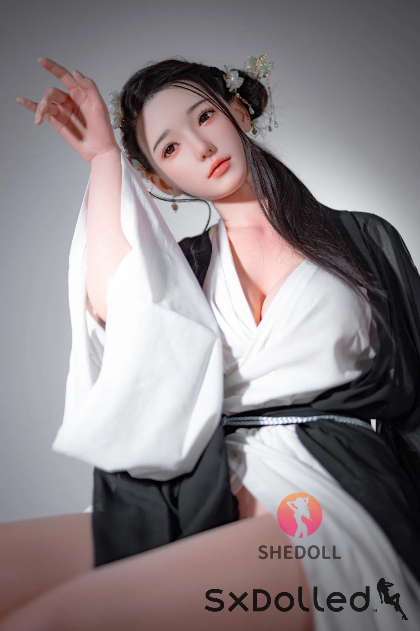 Evelis (E-Cup) (165cm) | Sex Doll E-Cup / 165cm / Brunette Sex Doll