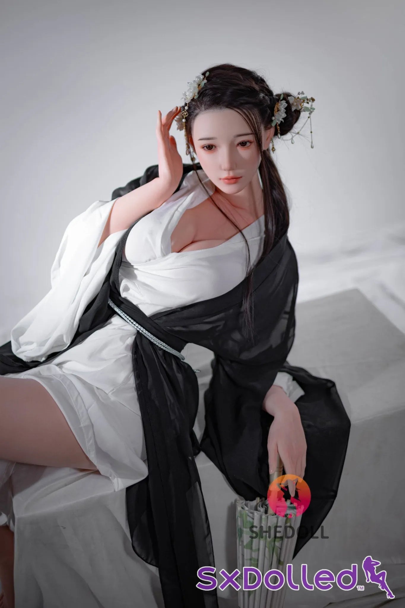 Evelis (E-Cup) (165cm) | Sex Doll E-Cup / 165cm / Brunette Sex Doll