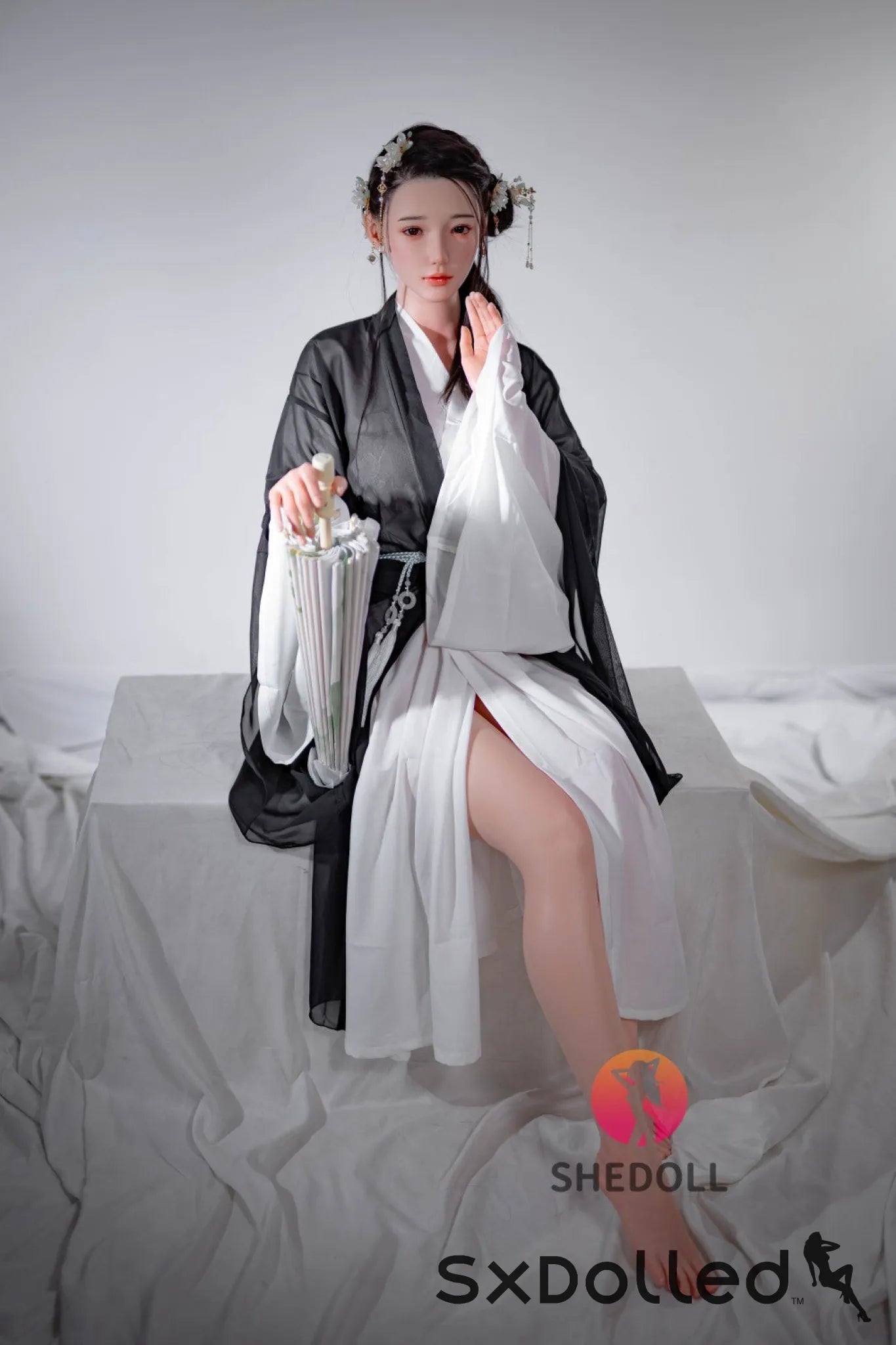 Evelis (E-Cup) (165cm) | Sex Doll E-Cup / 165cm / Brunette Sex Doll