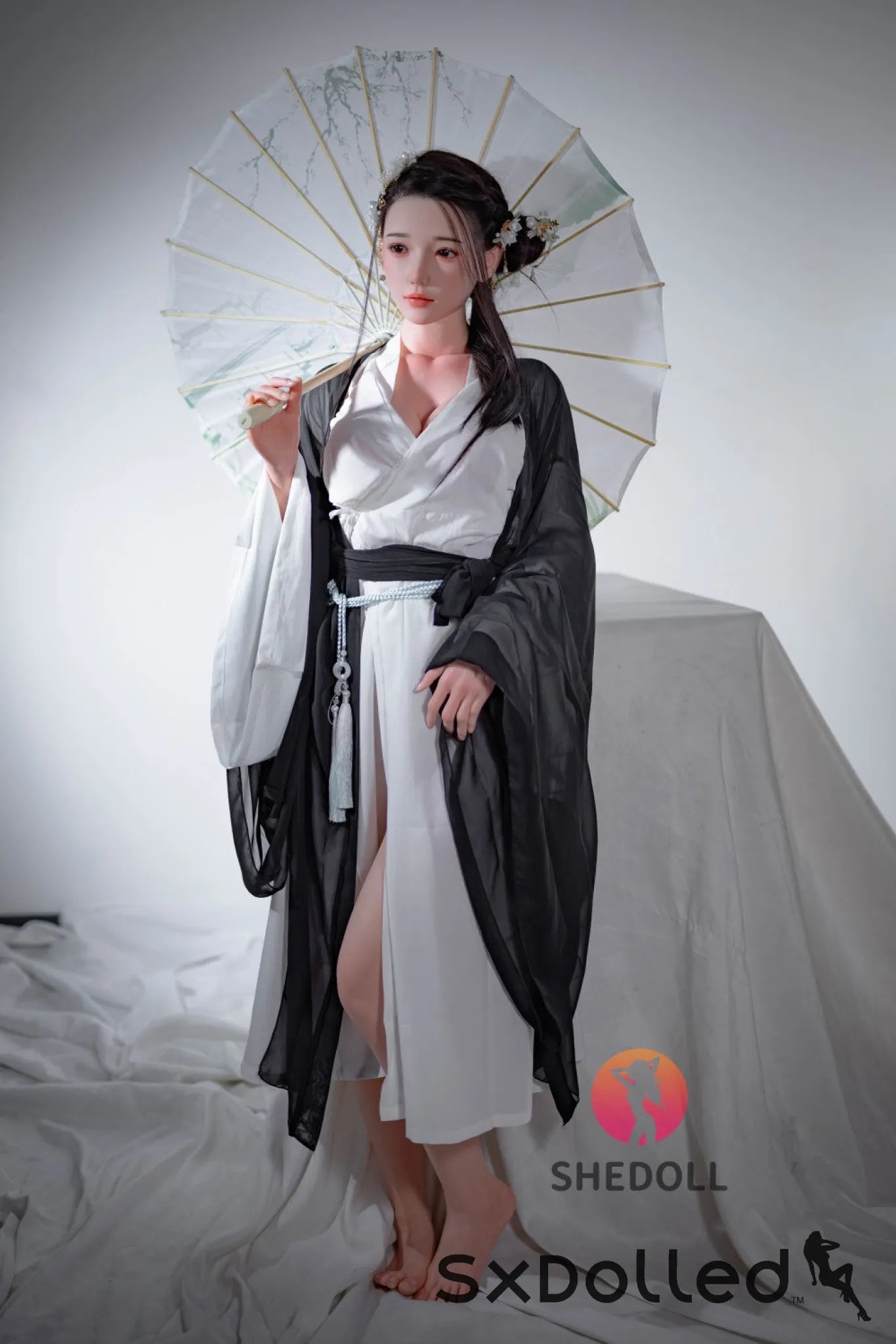 Evelis (E-Cup) (165cm) | Sex Doll E-Cup / 165cm / Brunette Sex Doll