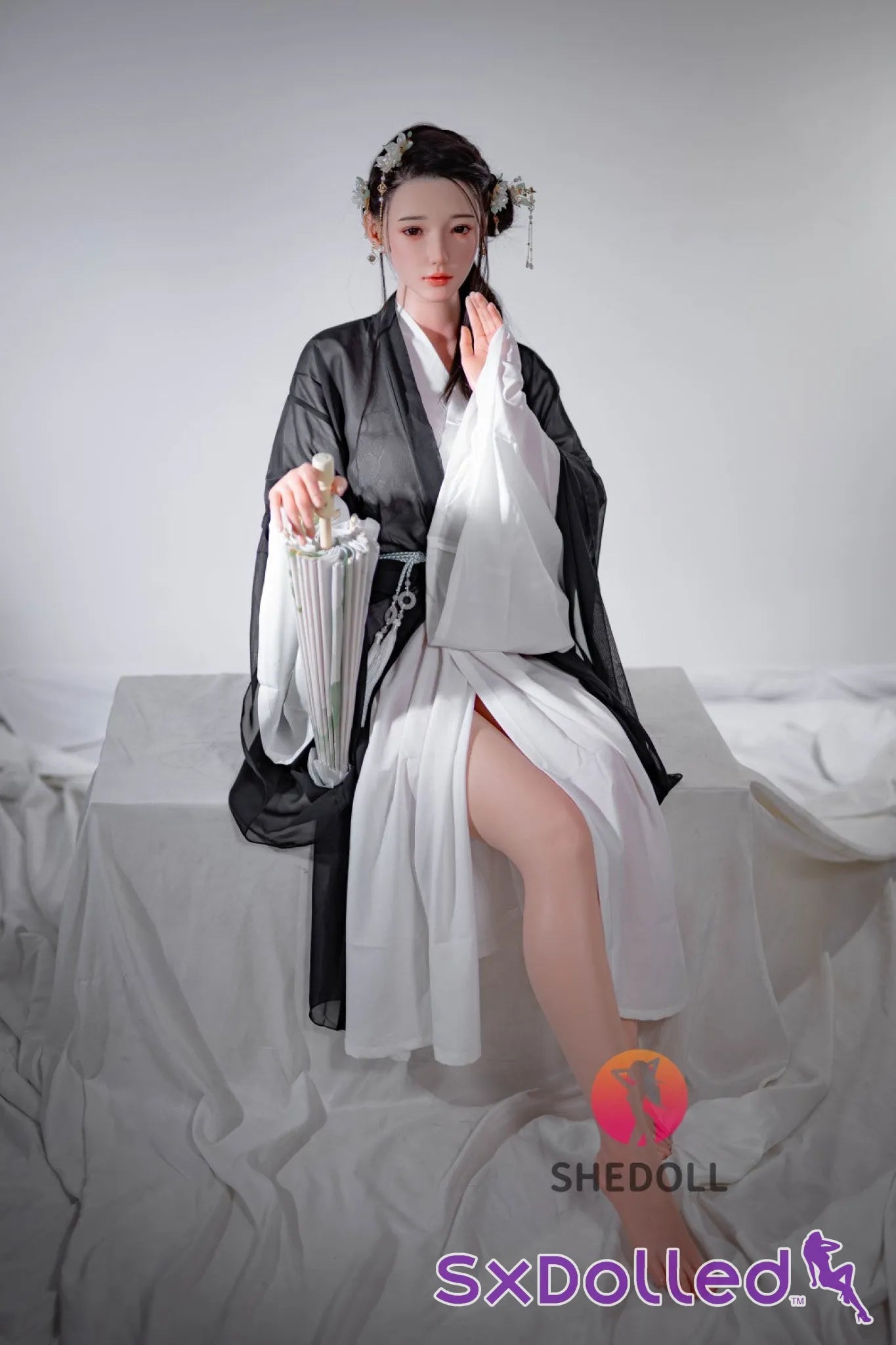 Evelis (E-Cup) (165cm) | Sex Doll E-Cup / 165cm / Brunette Sex Doll