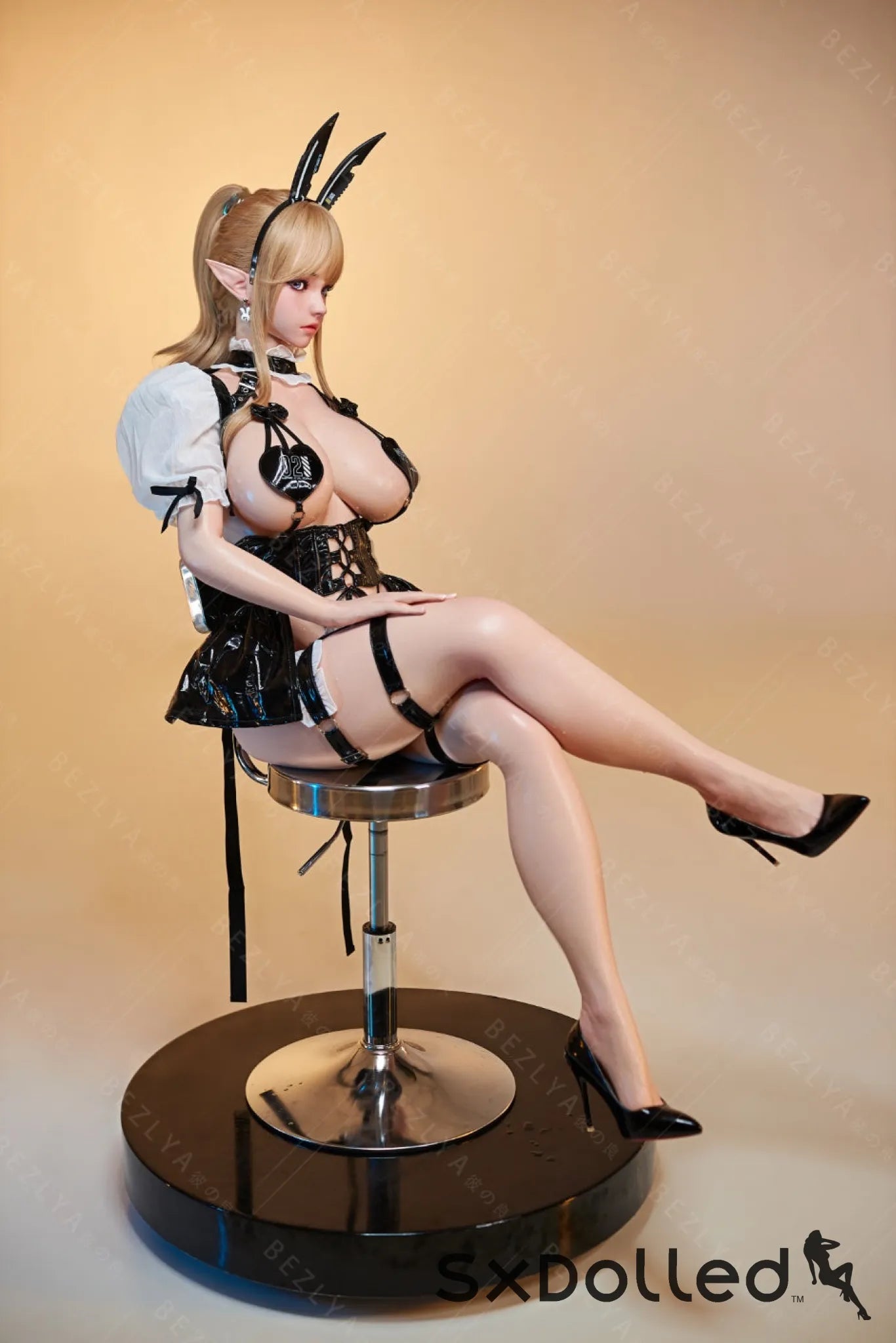 Izumi (M-Cup) (157cm) | Sex Doll M-Cup / 157cm / Blonde Sex Doll