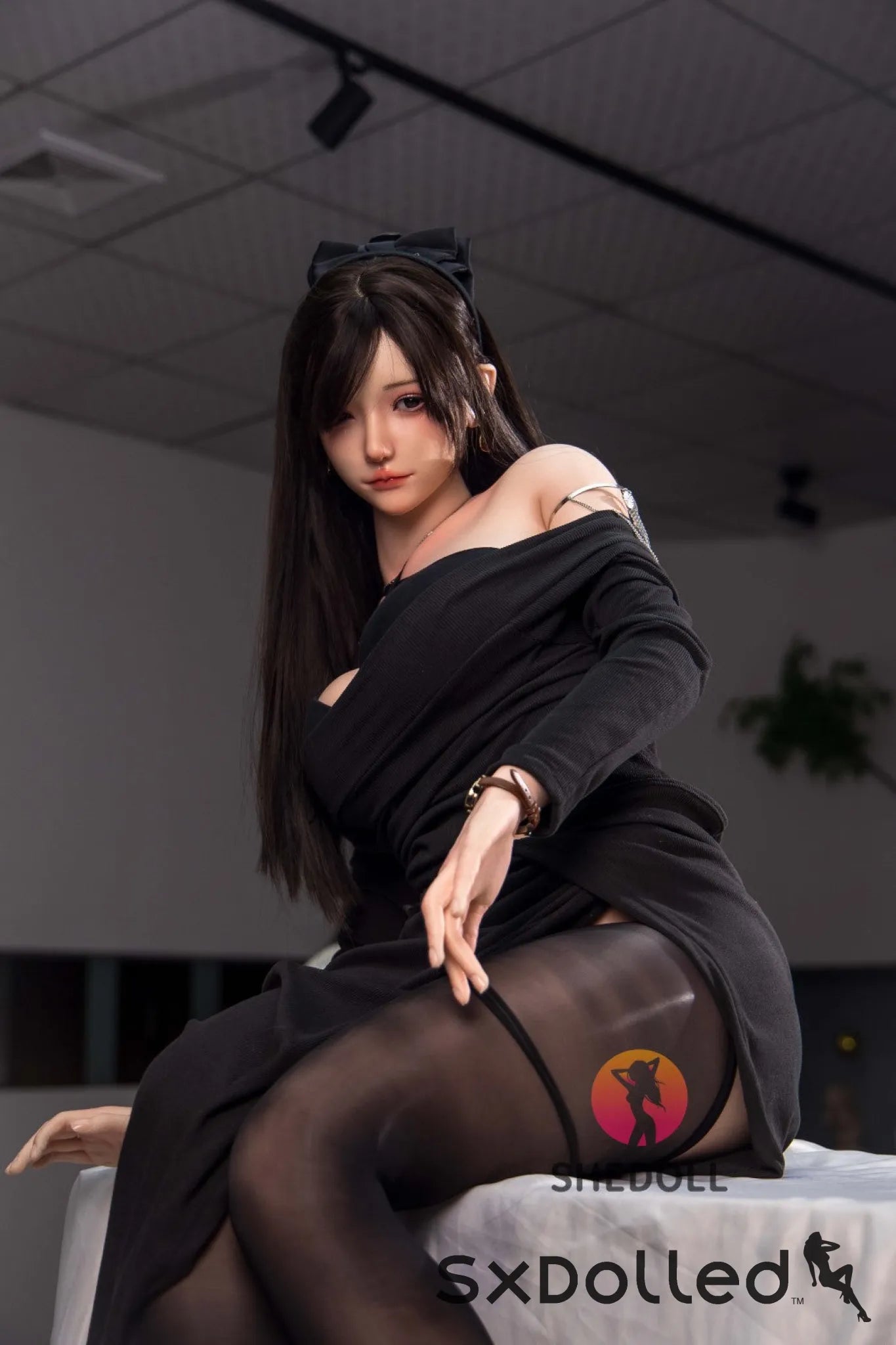 Kyrena (E-Cup) (165cm) | Sex Doll E-Cup / 165cm / Brunette Sex Doll