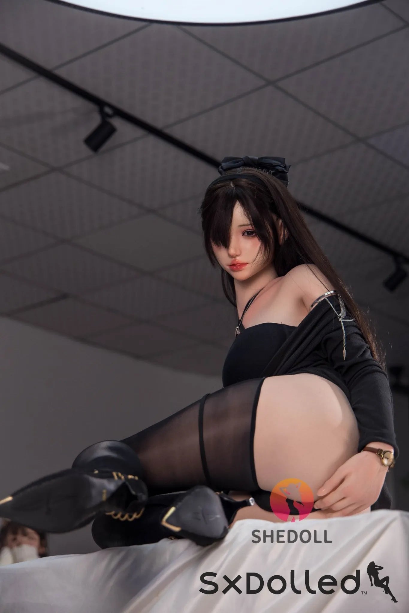 Kyrena (E-Cup) (165cm) | Sex Doll E-Cup / 165cm / Brunette Sex Doll