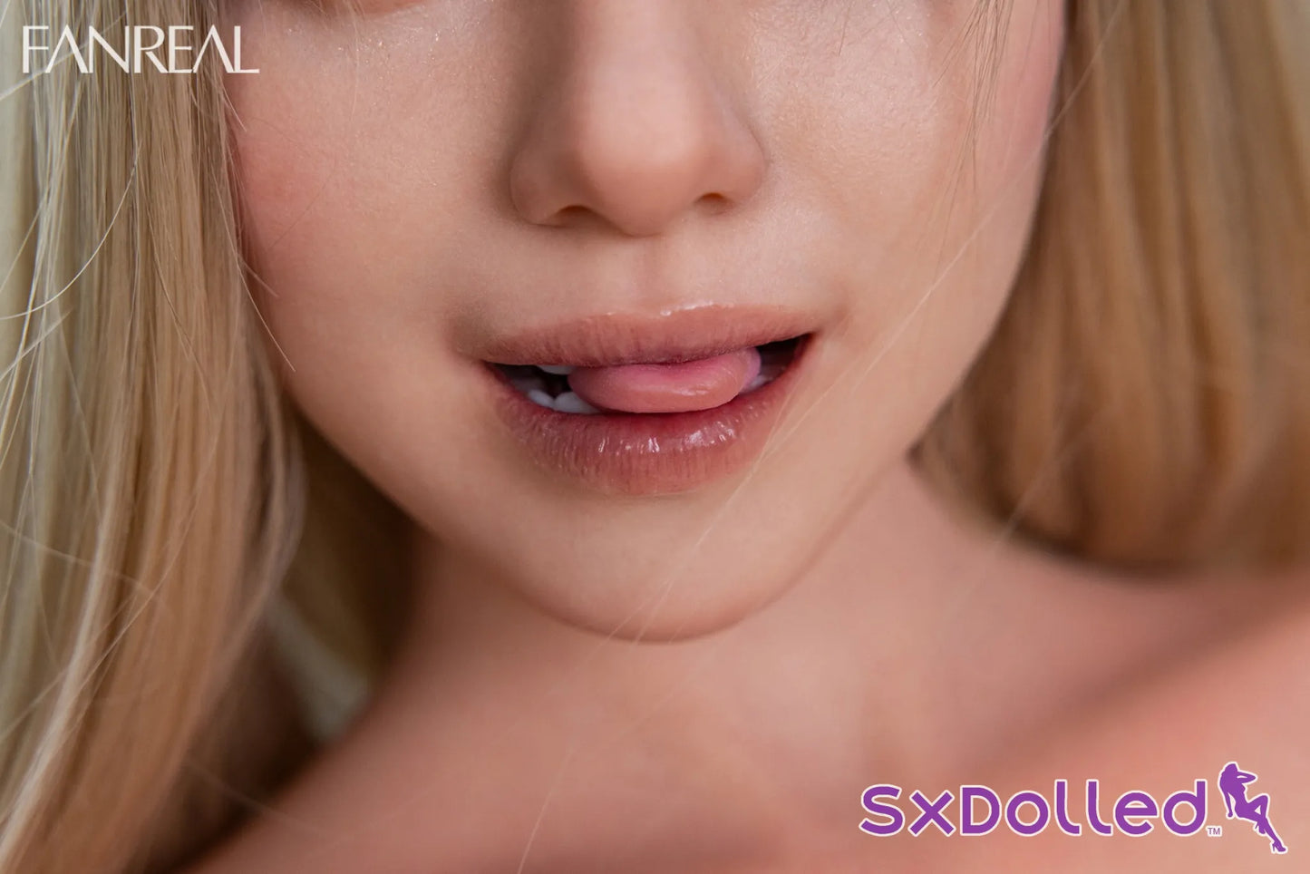 Maria D (F-Cup) (109cm) | Blue Eyed Latina Sex Doll Torso | Fanreal F-Cup / 109cm / Ombre Sex Doll