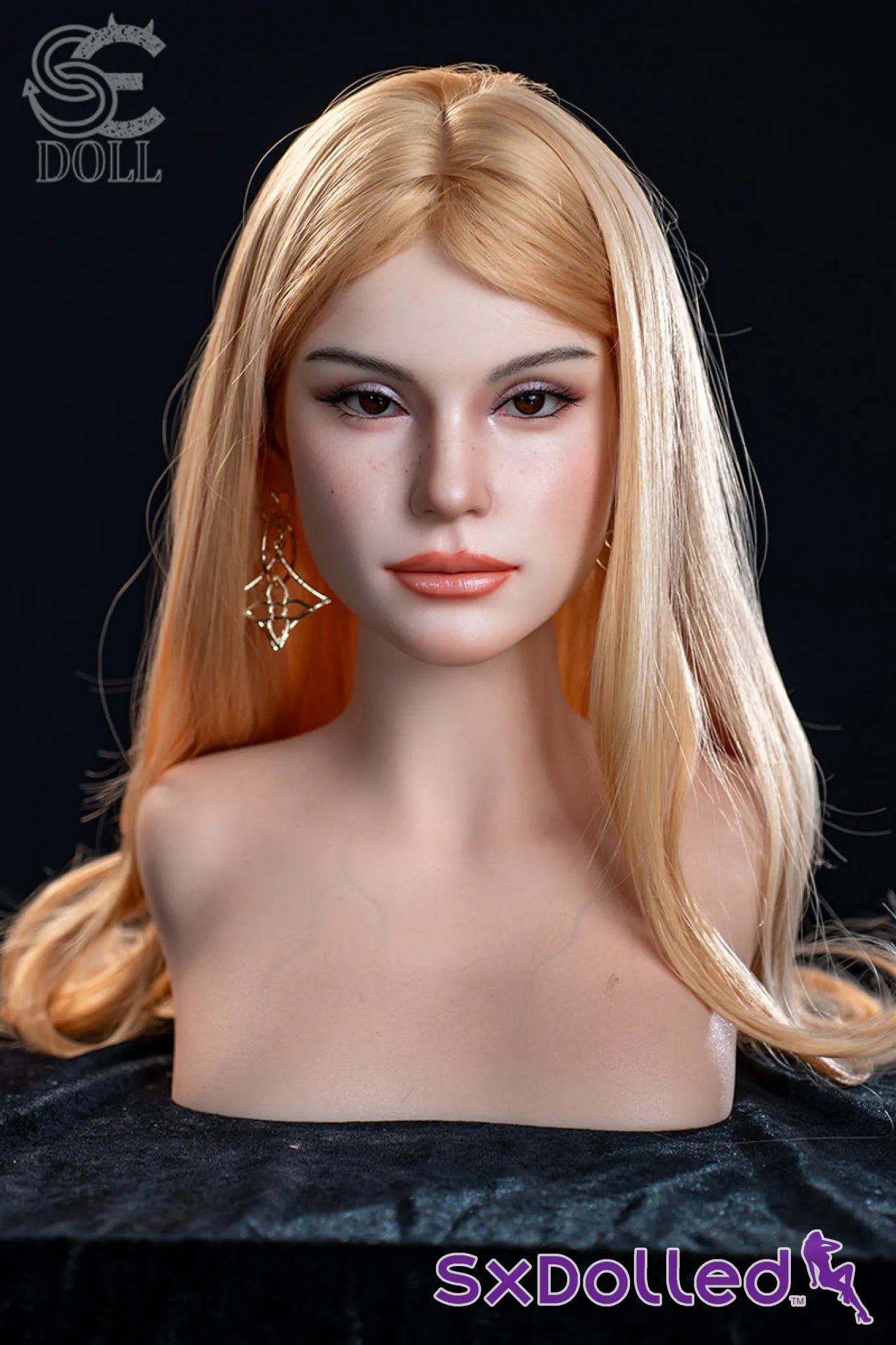 Nora.A (E-Cup) (175cm) | Blonde Fit Gym MILF Sex Doll | SE Doll - E-Cup / 175cm / Blonde - Sex Doll