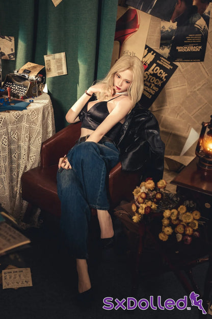 Teruko (E-Cup) (162cm) | Pear Blonde Japanese Sex Doll | AITIA E-Cup / 162cm / Blonde Sex Doll