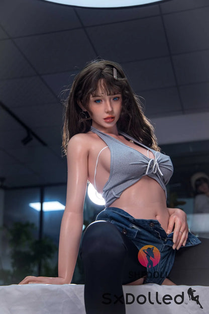 Tracee (E-Cup) (165cm) | Sex Doll E-Cup / 165cm / Brunette Sex Doll