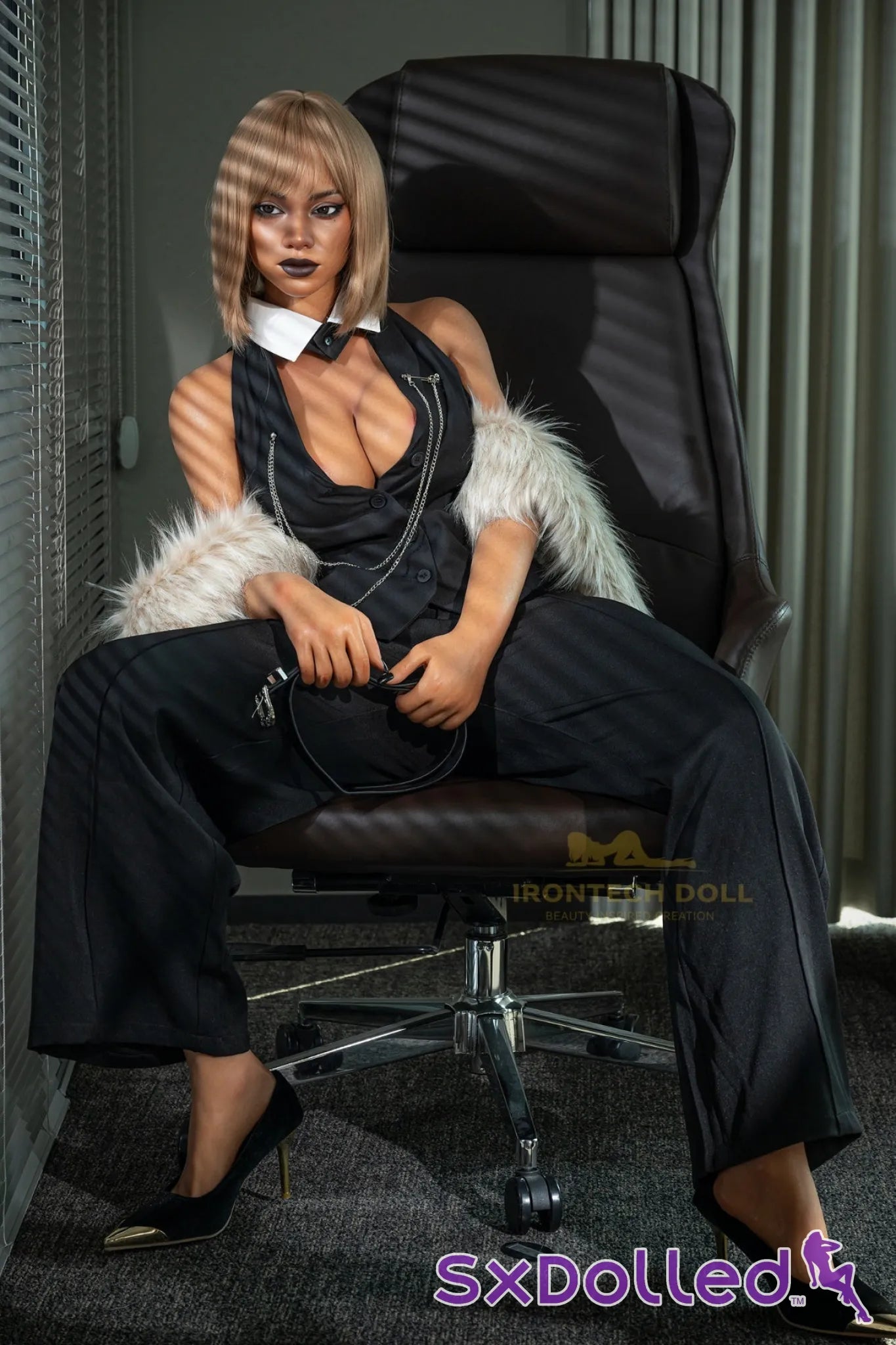 Tyra B (H-Cup) (164cm) | Blonde Ebony Sex Doll | Irontech Doll H-Cup / 164cm / Blonde Sex Doll